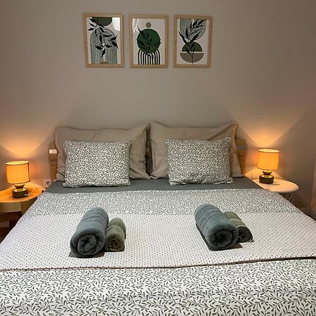 Larix Apartman Будапеща Екстериор снимка