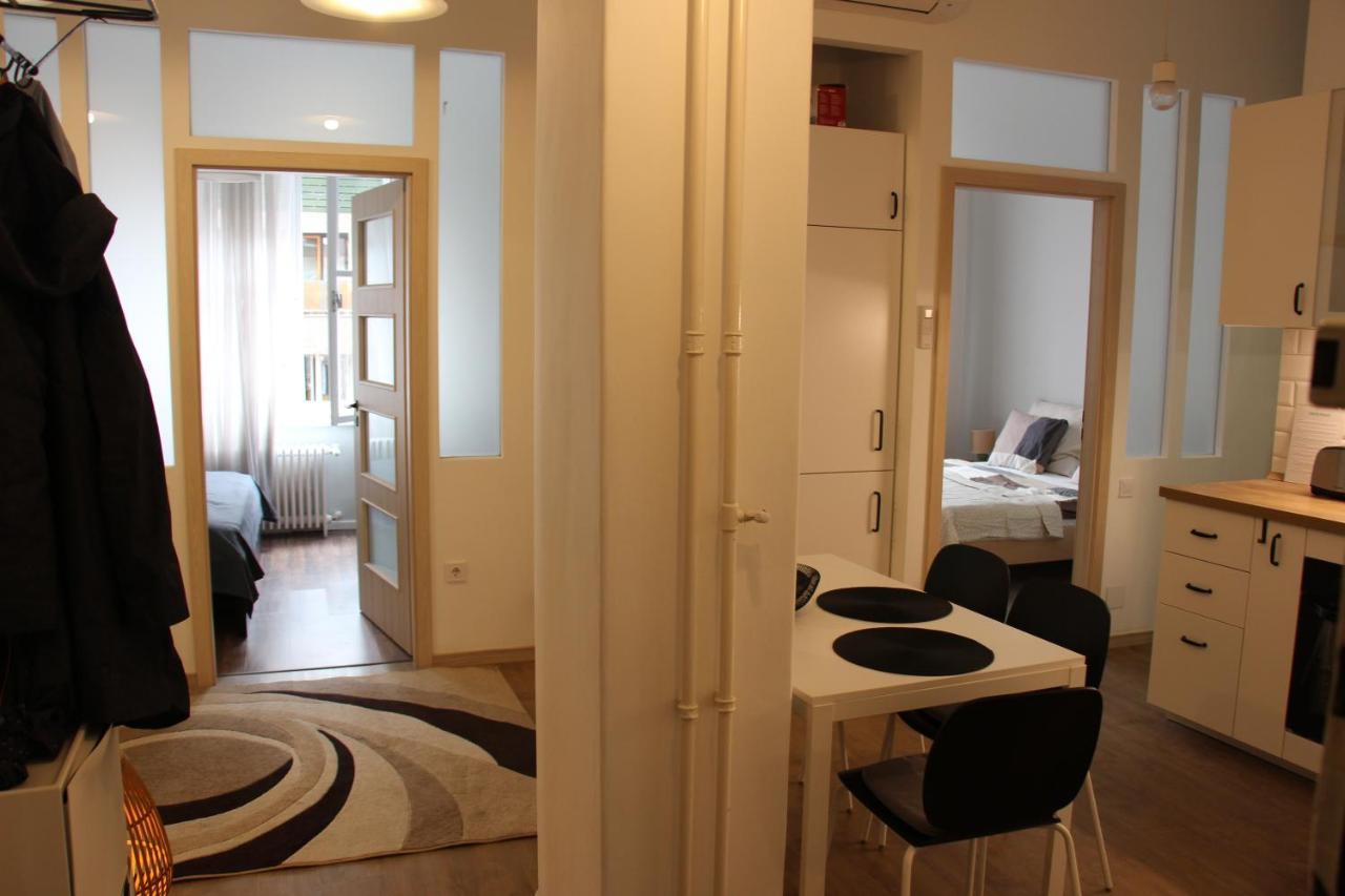 Larix Apartman Будапеща Екстериор снимка